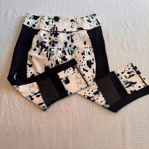 Calia by Carrie Underwood Cropped Leggings Womens Large Abstract Print Mesh